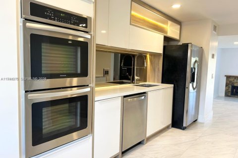 Adosado en venta en North Miami Beach, Florida, 3 dormitorios, 151.8 m2 № 2001744 - foto 7