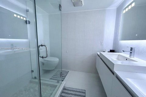 Adosado en venta en North Miami Beach, Florida, 3 dormitorios, 151.8 m2 № 2001744 - foto 19