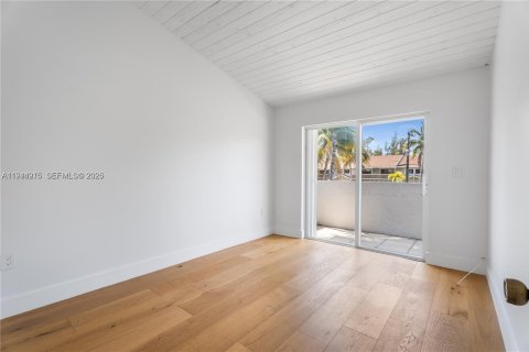 Adosado en venta en North Miami Beach, Florida, 3 dormitorios, 151.8 m2 № 2001744 - foto 14