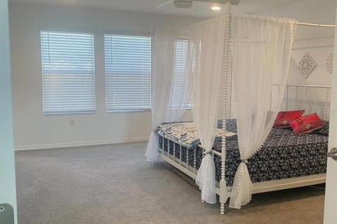 Casa en alquiler en Tampa, Florida, 5 dormitorios, 308.06 m2 № 1875920 - foto 12