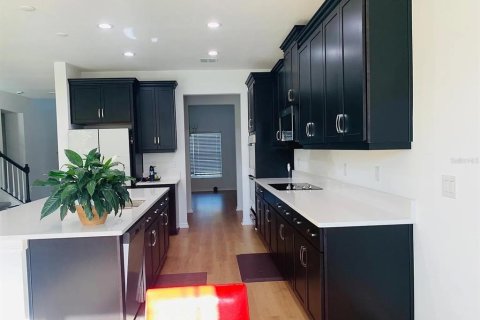 Casa en alquiler en Tampa, Florida, 5 dormitorios, 308.06 m2 № 1875920 - foto 6