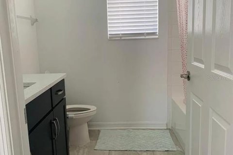 Casa en alquiler en Tampa, Florida, 5 dormitorios, 308.06 m2 № 1875920 - foto 16