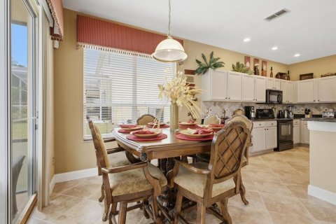 Villa ou maison à vendre à Davenport, Floride: 5 chambres, 282.79 m2 № 2410321 - photo 21