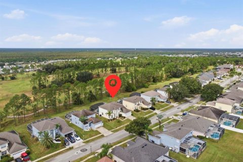 Villa ou maison à vendre à Davenport, Floride: 5 chambres, 282.79 m2 № 2410321 - photo 3