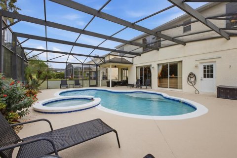 Villa ou maison à vendre à Davenport, Floride: 5 chambres, 282.79 m2 № 2410321 - photo 10