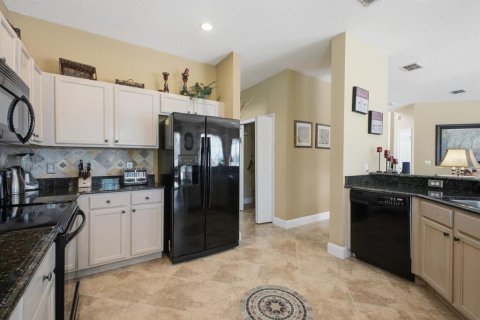 Villa ou maison à vendre à Davenport, Floride: 5 chambres, 282.79 m2 № 2410321 - photo 19