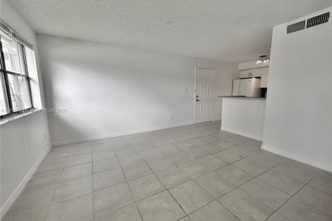 Copropriété à louer à Hollywood, Floride: 1 chambre, 60.39 m2 № 1966863 - photo 7