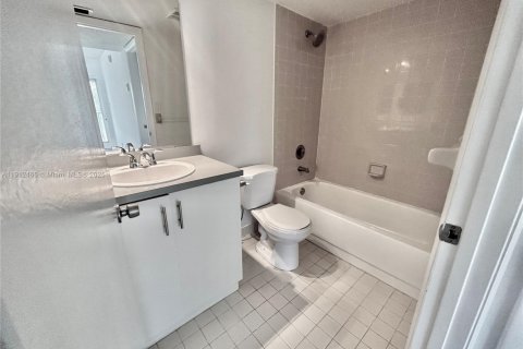 Copropriété à louer à Hollywood, Floride: 1 chambre, 60.39 m2 № 1966863 - photo 12