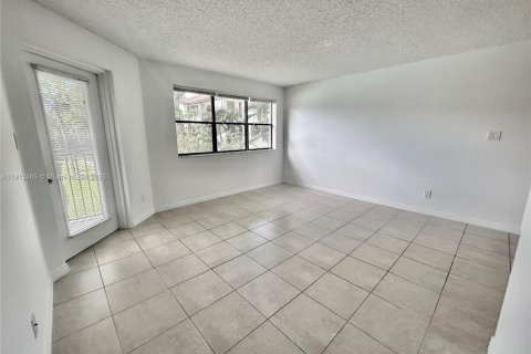 Copropriété à louer à Hollywood, Floride: 1 chambre, 60.39 m2 № 1966863 - photo 10