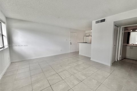 Copropriété à louer à Hollywood, Floride: 1 chambre, 60.39 m2 № 1966863 - photo 8