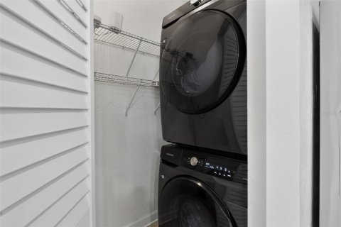 Casa en venta en Sarasota, Florida, 3 dormitorios, 120.03 m2 № 2310671 - foto 9