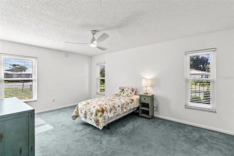 Condo in Bradenton, Florida, 2 bedrooms  № 2204249 - photo 11