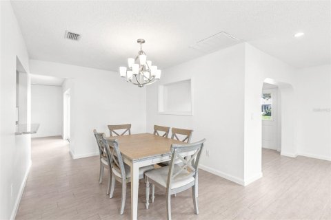 Condo in Bradenton, Florida, 2 bedrooms  № 2204249 - photo 9