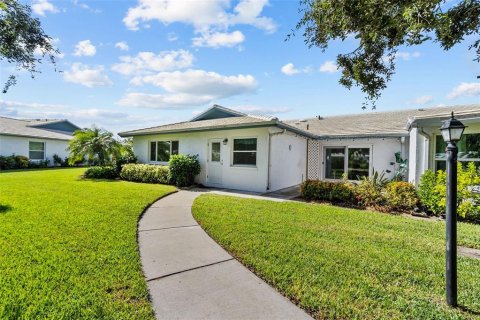 Condo in Bradenton, Florida, 2 bedrooms  № 2204249 - photo 15