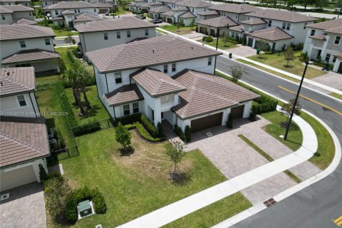 Casa en venta en Davie, Florida, 5 dormitorios, 361.2 m2 № 1882106 - foto 3
