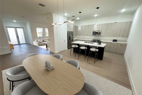 Casa en venta en Davie, Florida, 5 dormitorios, 361.2 m2 № 1882106 - foto 8