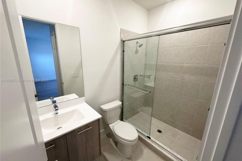 Casa en venta en Davie, Florida, 5 dormitorios, 361.2 m2 № 1882106 - foto 27