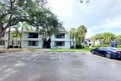Copropriété à louer à Coconut Creek, Floride: 1 chambre, 67.82 m2 № 2348603 - photo 3