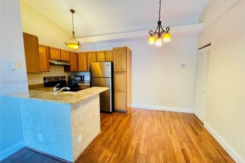 Copropriété à louer à Coconut Creek, Floride: 1 chambre, 67.82 m2 № 2348603 - photo 25