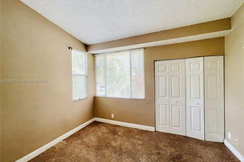 Copropriété à louer à Coconut Creek, Floride: 1 chambre, 67.82 m2 № 2348603 - photo 8