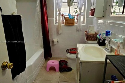 Propiedad comercial en venta en Davie, Florida, 161.93 m2 № 2000995 - foto 10