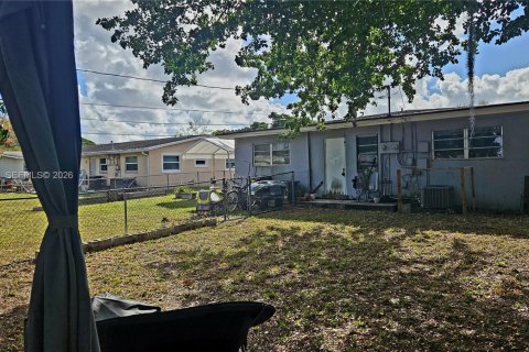 Propiedad comercial en venta en Davie, Florida, 161.93 m2 № 2000995 - foto 13