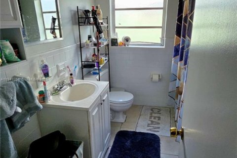 Propiedad comercial en venta en Davie, Florida, 161.93 m2 № 2000995 - foto 2