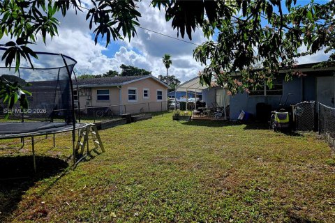 Propiedad comercial en Davie, Florida 161.93 m2 № 2000995