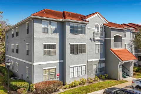 Condo in Tampa, Florida, 2 bedrooms № 2157487 - photo 2