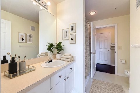 Condo in Tampa, Florida, 2 bedrooms № 2157487 - photo 22