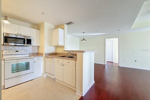 Condo in Tampa, Florida, 2 bedrooms № 2157487 - photo 24