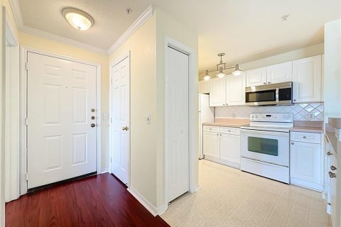 Condo in Tampa, Florida, 2 bedrooms № 2157487 - photo 25