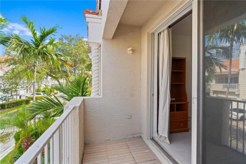 Touwnhouse à louer à Aventura, Floride: 4 chambres, 199.74 m2 № 1966255 - photo 18