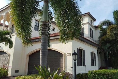 Condo in Bradenton, Florida, 3 bedrooms  № 1778562 - photo 1
