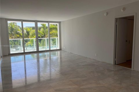 Condo in Sunny Isles Beach, Florida, 2 bedrooms  № 1957036 - photo 7