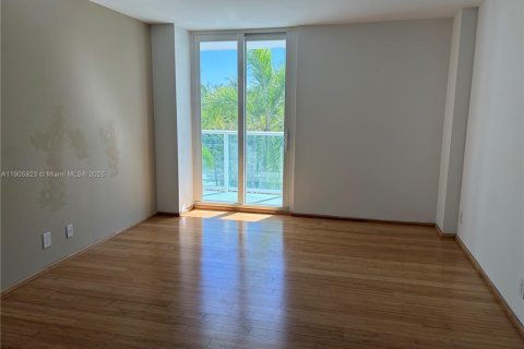 Condo in Sunny Isles Beach, Florida, 2 bedrooms  № 1957036 - photo 9