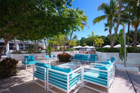 Condo in Sunny Isles Beach, Florida, 2 bedrooms  № 1957036 - photo 19