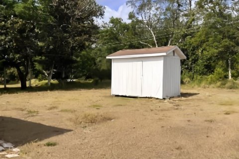 House in Sebring, Florida 2 bedrooms, 94.2 sq.m. № 2209986 - photo 12