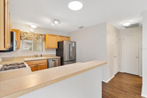 Casa en venta en The Villages, Florida, 1 dormitorio, 92.07 m2 № 1772129 - foto 8