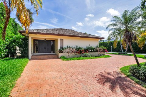House in Palm Beach, Florida 3 bedrooms, 282.24 sq.m. № 2158424 - photo 5