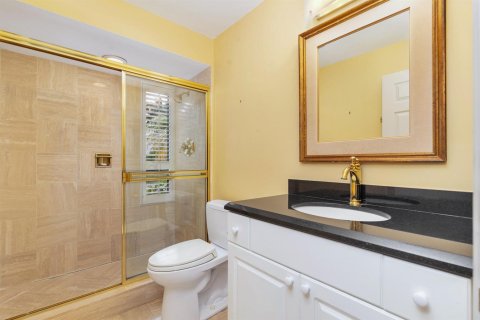 House in Palm Beach, Florida 3 bedrooms, 282.24 sq.m. № 2158424 - photo 19