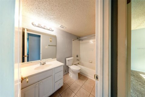 Condominio en venta en Casselberry, Florida, 1 dormitorio, 59.92 m2 № 1767894 - foto 20