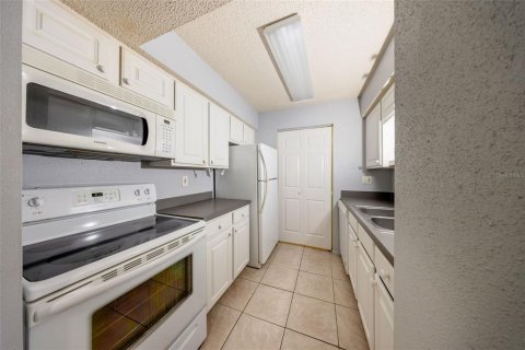 Condominio en venta en Casselberry, Florida, 1 dormitorio, 59.92 m2 № 1767894 - foto 13