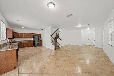 Casa en venta en Wesley Chapel, Florida, 4 dormitorios, 205.13 m2 № 2205660 - foto 10