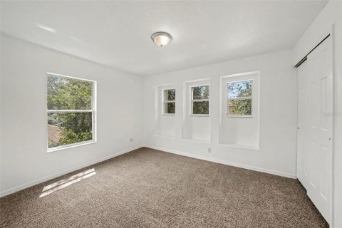 Casa en venta en Wesley Chapel, Florida, 4 dormitorios, 205.13 m2 № 2205660 - foto 23