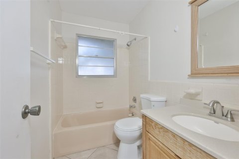 Villa ou maison à vendre à Bradenton, Floride: 3 chambres, 126.16 m2 № 2096427 - photo 19