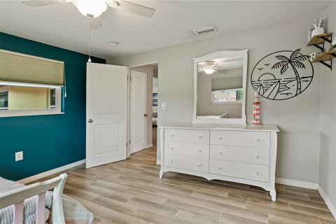 House in Sarasota, Florida 3 bedrooms, 141.58 sq.m. № 426613 - photo 29