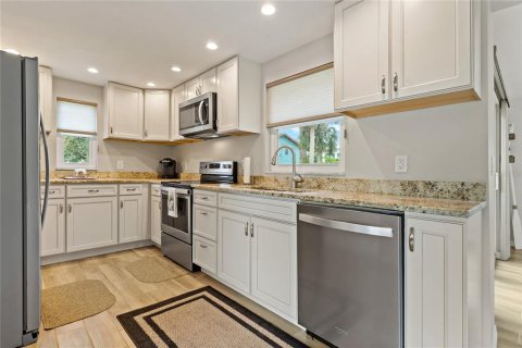 Villa ou maison à louer à Sarasota, Floride: 3 chambres, 141.58 m2 № 426613 - photo 10
