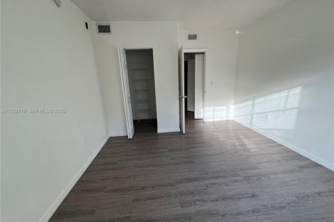 Condo in Miramar, Florida, 2 bedrooms № 2154915 - photo 14