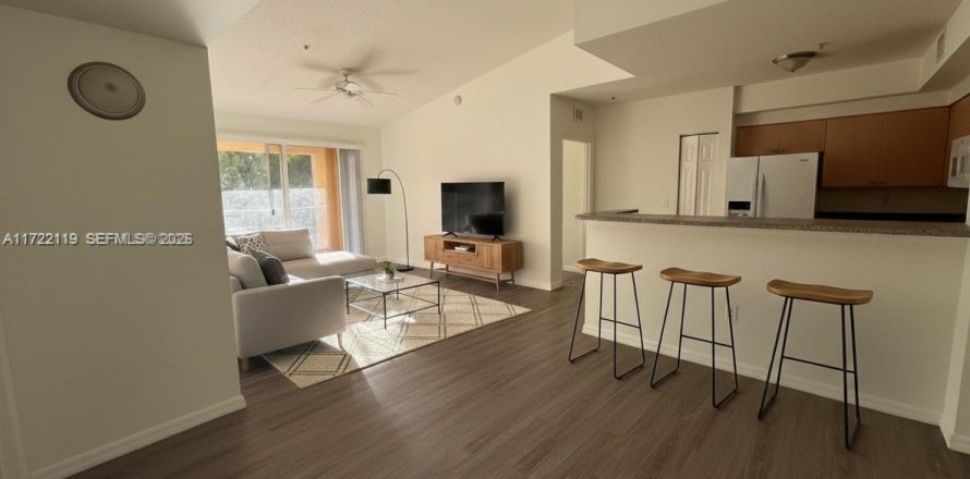 Condo in Miramar, Florida, 2 bedrooms № 2154915